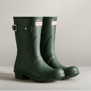Hunter Women Original Short Rain Boot- Size 7 - Dark Olive